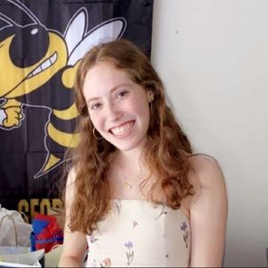 Meet your Posher, Ella